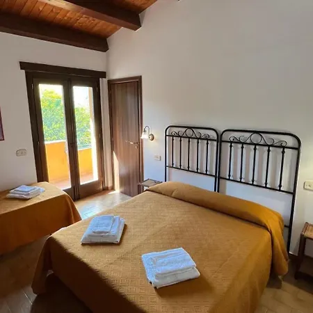 Agriturismo Feudo Gagliardi Caulonia Exterior photo