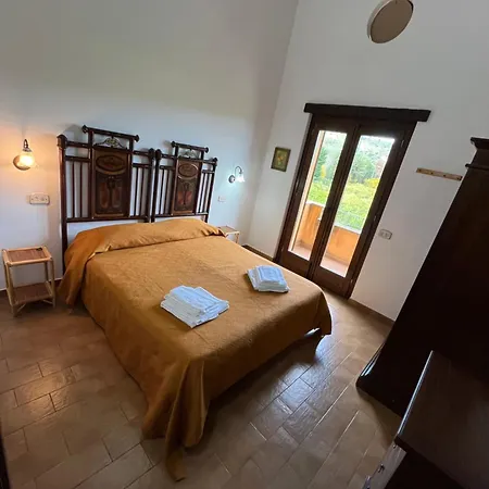 Agriturismo Feudo Gagliardi Caulonia Exterior photo